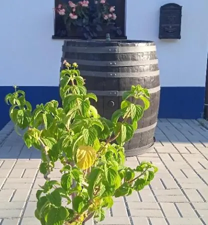 Sklipek U Cyklostezky Lägenhet