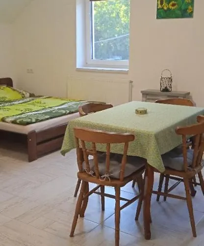 Sklípek U Cyklostezky Apartmán *